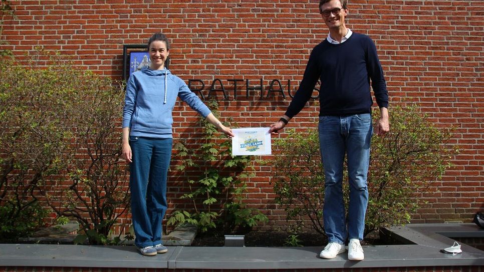 Regine Moll und Kristian Tangermann werben für das Projekt „Stadt, Land, Future“. Interessierte Jugendliche können sich bis zum 31. Mai anmelden.