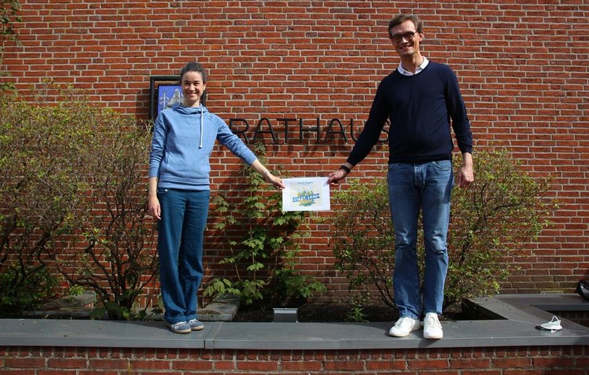 Regine Moll und Kristian Tangermann werben für das Projekt „Stadt, Land, Future“. Interessierte Jugendliche können sich bis zum 31. Mai anmelden.