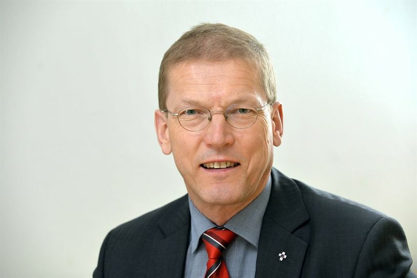 Regionalbischof Dr. Hans Christian Brandy.