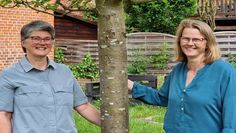 Silvia Best und Bettina Szlagowski vom Ambulanten Hospizdienst bieten in diesem Jahr erstmals eine Trauerreise nach Bad Bederkesa an. Interessierte sich herzliche eingeladen. Foto: nek