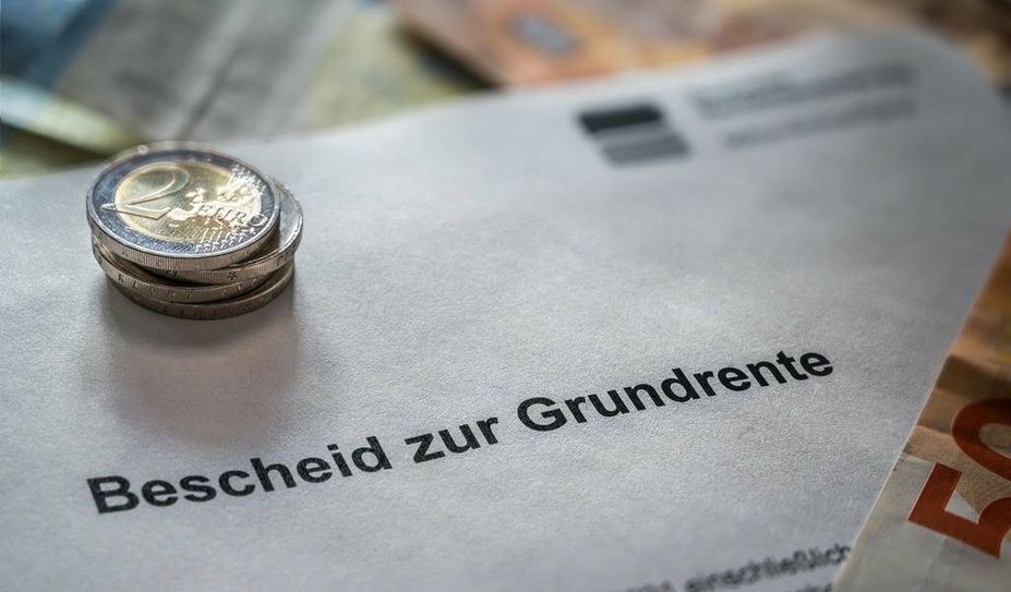Die deutsche Rentenversicherung überprüft automatisch, ob ein Anspruch auf die Grundsicherung besteht, ein Antrag muss nicht gestellt werden. Bild:adobestock/geithe