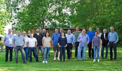 Einstimmig bestätigte Kandidat:innen der Worpsweder CDU für die Gemeinderats- und Kreistagswahl.