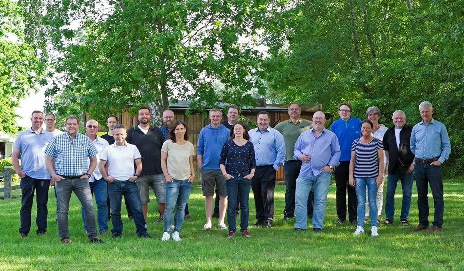 Einstimmig bestätigte Kandidat:innen der Worpsweder CDU für die Gemeinderats- und Kreistagswahl.