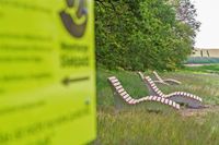 Wer von der Tourist-Information in Worpswede, Bergstraße 13, dem Symbol der Schnecke folgt, kann auf dem Sliekpadd entschleunigen und viel Natur genießen