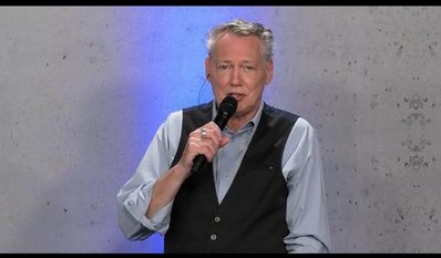 Dirk Böhling moderierte die Online-Veranstaltung.