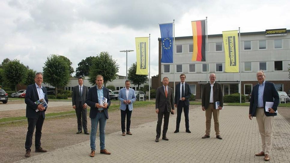 Waren äußerst begeistert angesichts des Erfolgs und der Technik des Lilienthaler Familienunternehmens Nabertherm: Die CDU-Landtagsabgeordneten des Elbe-Weser-Raums.