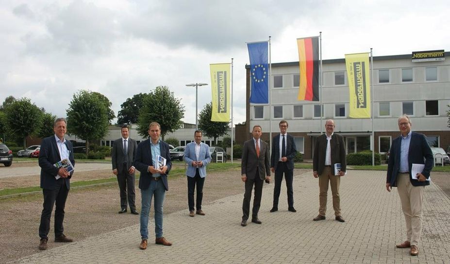 Waren äußerst begeistert angesichts des Erfolgs und der Technik des Lilienthaler Familienunternehmens Nabertherm: Die CDU-Landtagsabgeordneten des Elbe-Weser-Raums.