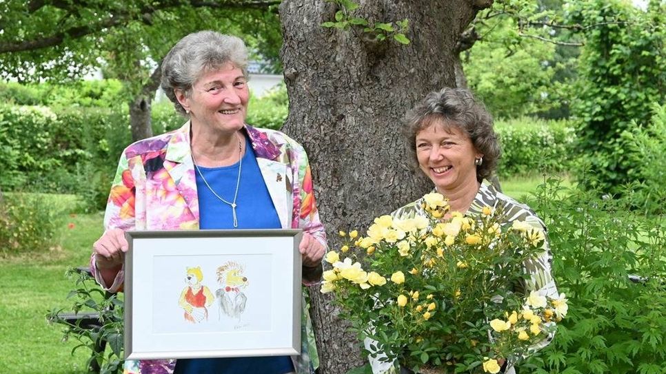 Endlich mal wieder eine Präsenzveranstaltung: Gabriele von Lessel Drettmann löst Anja Printz als Präsidentin zum neuen Lionsjahr ab.