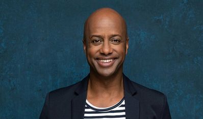 Amüsante Stunden in „De Möhl“ Alfstedt-Bredemehe sind mit Yared Dibaba garantiert.