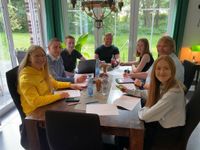 Das Gründungsteam mit Marc Breitenfeld (Mitte).