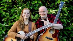 Ann Doka und Martin Olding spielten am Samstag mit kurzer Regenpause.