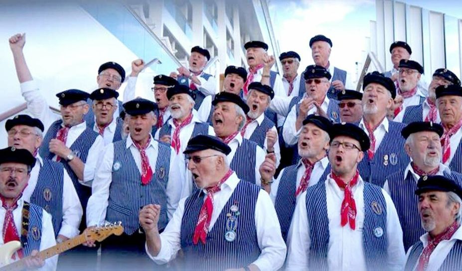 Versprühen Lebensfreude mit ihren Lieder: Der Shantychor „De Tampentrekker“.
