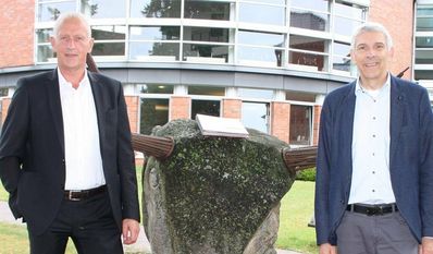 Christian Meyer-Hammerström, Geschäftsführer der Osterholzer Stadtwerke, und Bürgermeister Torsten Rohde.