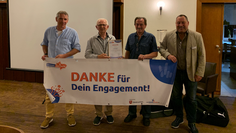 Von links: Nick Horstmann (erster Vorsitzender MTSV Selsingen), der Geehrte Edmund Berger, Edgar Milosevic-Tamke (Spartenleiter Tennis) und  Bernd Meyer (Vorstandsmitglied für Vereinsentwicklung im KSB Rotenburg).