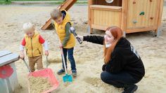 Keine Zeit für Interviews: Die Kinder in Worpswede waren vom neuen Spielplatz am Bernhard-Huys-Ring so begeistertet, dass sie die ffn-Reporterin fast vergessen hätten. Foto: ffn
