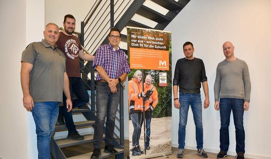 Das Bauleiterteam (v. li.): Artur Walczak, Jan Dirk Schlichte-Hermann, Enrico Naujoks, Frank Tomfohrde und Timo Möller.