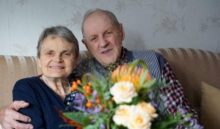 Sind froh einander zu haben. Hilde und Hinrich Kornahrens feierten Diamantene Hochzeit.