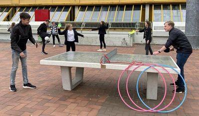 Mit Musik und Bewegung durch die Pandemie: Zwei Projekte des Gymnasiums Bremervörde wurden für einen Förderpreis der Stiftung Bildung nominiert - bis zum 19. November kann für den Publikumspreis abgestimmt werden. Foto: eb