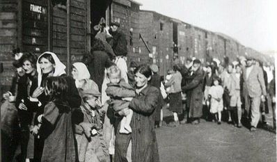 Deportation polnischer Jüdinnen und Juden aus dem Ghetto in Siedlce nach Treblinka 1942. Bild:wiki commons