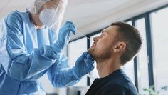 MIt der flächendeckenden 2G-Plus-Regel kommen auch einige Fragen zu Corona-Tests auf. Foto: AdobeStock/Gorodenkoff