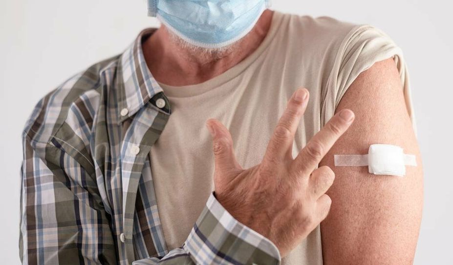 Doppelt hält besser, drei Mal ist Bremer Recht - und für die vierte Impfung findet sich sicher auch noch ein passendes Sprichwort. Aktuell wirbt der Landkreis Osterholz weiterhin für die Booster-Impfung, die jetzt ab 12 Jahren möglich ist. Foto: AdobeStock/luciano