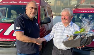 Bernd Hensel verabschiedete Heinz Schröder in den Ruhestand.