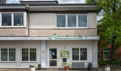 Im Bildungszentrum Bremervörde, Am Hafen 5, werden die Fragen der Gruppenleiter:innen beantwortet.