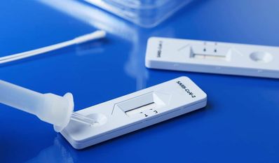 Kann zu falscher Sicherheit führen: Antigen-Schnelltests. Bild: adobestock/nito