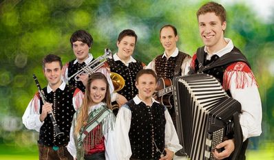 Gern gesehene Gäste in der Festhalle: Die Oberkrainer. Foto: Festhalle Kutenholz