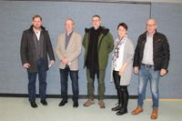 Bürgermeister Marc Breitenfeld (v. li.) mit Richard Stelljes, Lutz Hildebrand, Stephanie Schriefer und Reiner Brodtmann.
