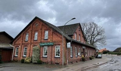 Wer sich vorstellen kann, den Landgasthof Oerding zu übernehmen, kann sich jederzeit im Gasthof melden.