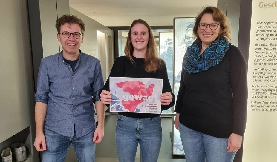 Präsentieren die Werkzeugbox „gewagt“: Michael Freitag-Parey (v. li.), Laura Keiser und Jutta Müller. Christian Schlüter und Jan Lohrengel waren beim Fototermin verhindert.