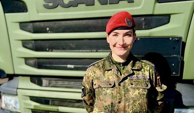Hauptmann Schumacher ist Logistikerin und Ausbilderin der Offizieranwärter in der Logistikschule in Garlstedt.
