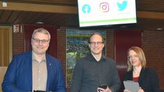 Landrat Marco Prietz (v. li.), Social Media Koordinator Stephan Behrens und Pressesprecherin Christine Huchzermeier stellten das Social Media-Konzept des Landkreises vor.