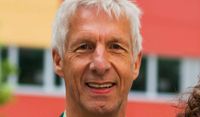 Der Fraktionsvorsitzende der Linken im Stadtrat, Herbert Behrens, argumentiert dagegen.