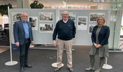 Präsentieren die Ausstellung: Regionaldirektor Frank Wassermann (v. li.), Rainer Brandt und Geschäftsstellenleiterin Ulrike Schloen.
