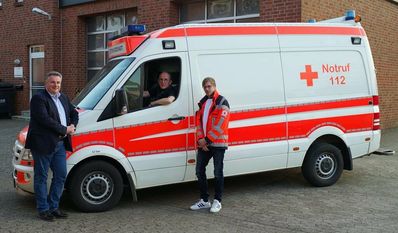 Der DRK-Kreisverband spendet einen Rettungswagen an die ukrainischen Kolleginnen.
