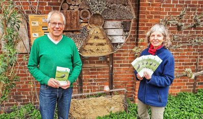 Das Jahreprogramm der Biologischen Station zeigt buchstäblich Wege ins Moor. Zahlreiche Exkursionen stehen auf dem Plan. Foto: alvo