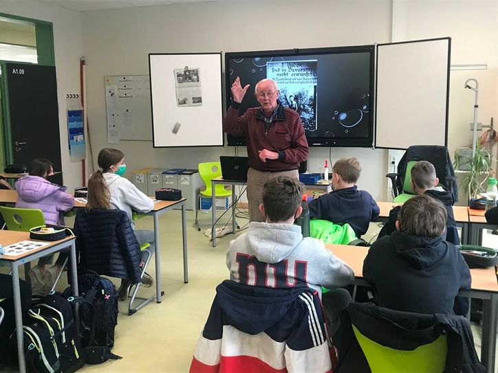 Martin Bensen hielt einen Vortrag vor Schulkindern aus der sechsten Klasse.