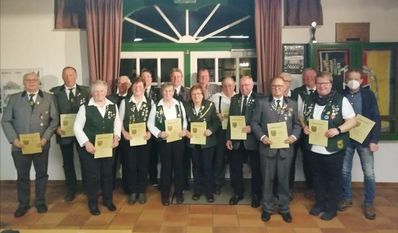 Viele Ehrungen konnte der Schützenverein Nindorf auf seiner diesjährigen Jahreshauptversammlung im Bördehuus Lamstedt vornehmen.