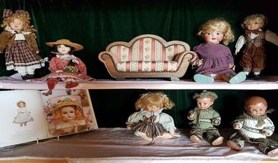 Über 200 Puppen, Puppenhäuser, Puppenmöbel und Kaufmannsläden im Miniaturformat sind im Findorff-Haus zu bestaunen.