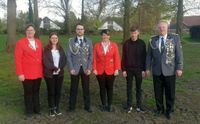 Das Foto zeigt Vizepräsidentin Ute Dieckmann-Wellbrock, die neuen Frühjahrsmeister Julia Redmann (Jugend), Florian Redmann, Christina Rotondo-Renken, Gerrit Schwarz (Jugend) und Präsident Detlef Groth