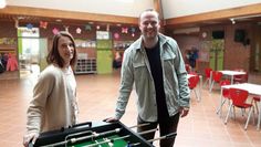 Schulleiterin Anja Berkhout mit Clemens Böschen vom SOS-Kinderdorf Worpswede. Foto: eb
