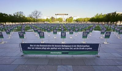 Zum Auftakt der Kampagne fand in Berlin eine Demo ohne Menschen statt.