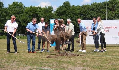 Die Sanierung des Stadions am Moormannskamp wird vom Bund mit 1,4 Millionen Euro gefördert. Auf der Anlage entsteht nun ein moderner Kunstrasenplatz.