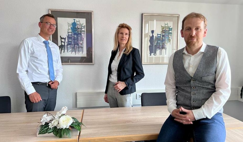 Amtsvorsteher Dr. Christian Kläne, Simone Schröder und Christian Hasloop.