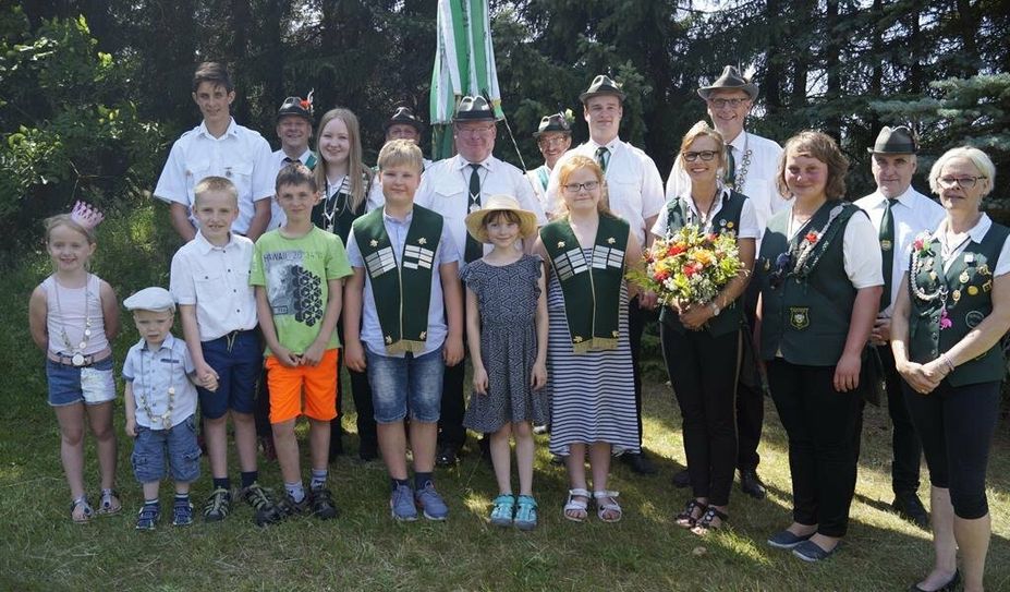 Das amtierende Königshaus freut sich auf ein schönes Schützenfest.