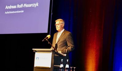 Der Aufsichtsratsvorsitzende Andreas Rolf-Pissarczyk begrüßte die Mitglieder der Volksbank eG Osterholz Bremervörde.