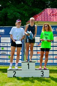 Die Jedermann-Sieger:innen: Carina Brettmann (TV Sottrum); 2. Alina Mogk (Hamburg); 3. Simona Witz (Groß Meckelsen).
