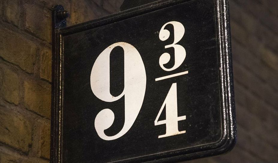 Das Gleis, über das nicht nur Harry Potter, sondern Millionen von Fantasy-Fans in eine magische Welt voller Geheimnisse gelangten.